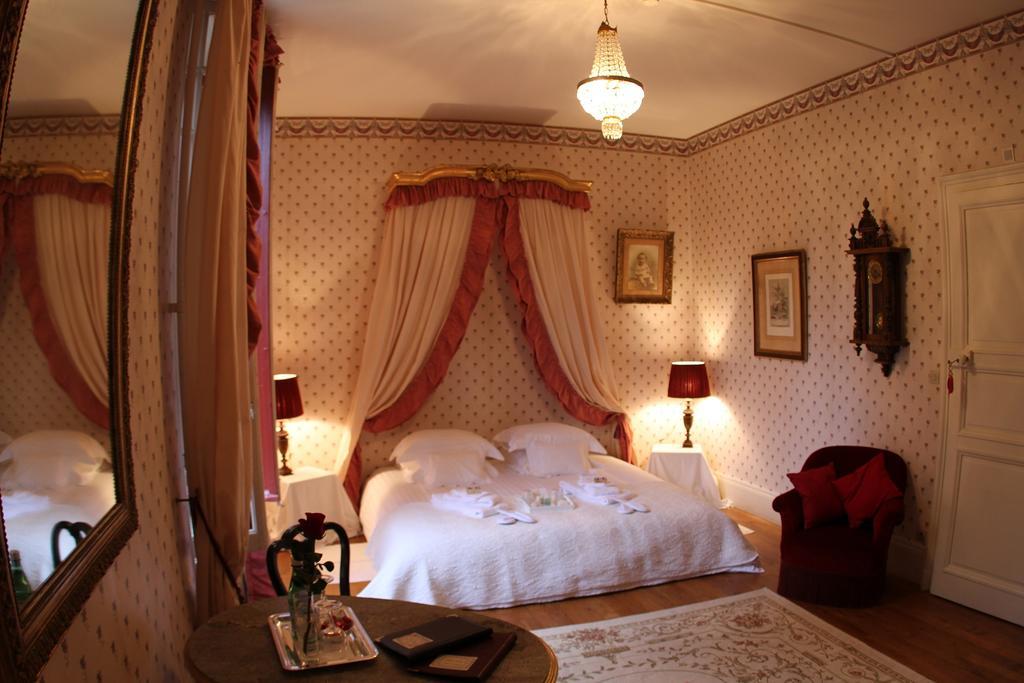 Gevrolles Chateau Du Breuil Bed & Breakfast 部屋 写真