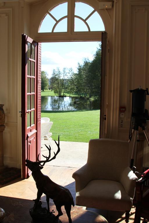 Gevrolles Chateau Du Breuil Bed & Breakfast エクステリア 写真