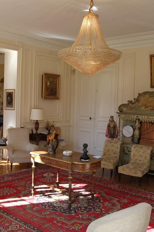 Gevrolles Chateau Du Breuil Bed & Breakfast エクステリア 写真